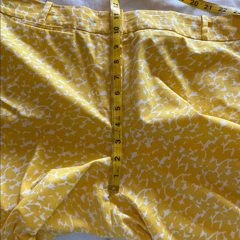 Talbots Yellow and White Patterned Pants sz 16w curvy fit - Picture 8 of 10